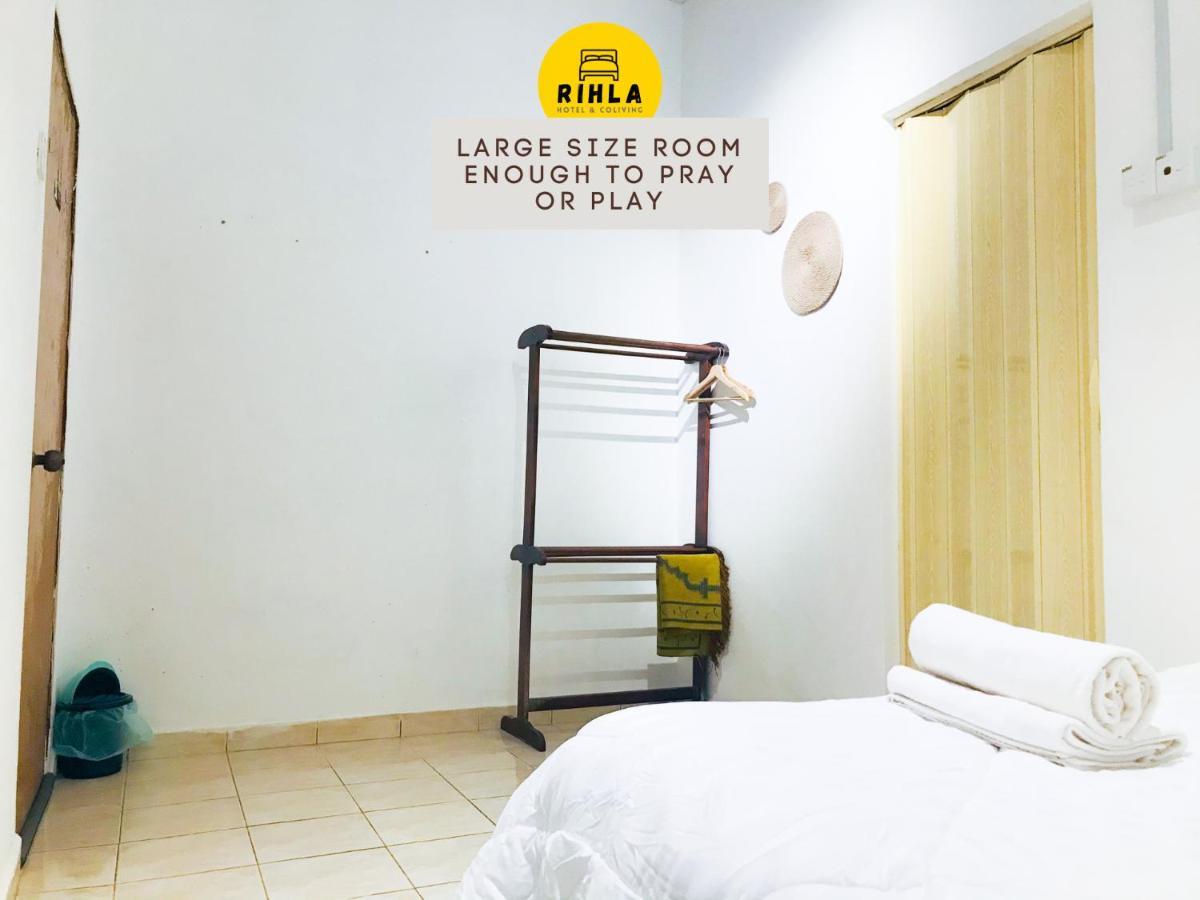 Rihla Dataran Tengah Hostel Gua Musang Exterior photo
